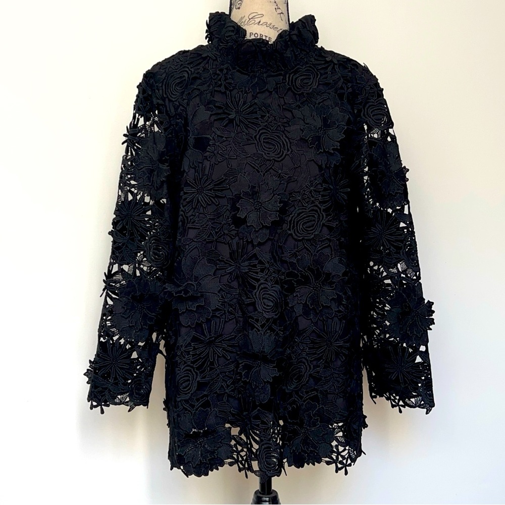 Tuckernuck Black Guipure Lace Faye Blouse sz L Sleeveless Top Ruffle Bow Tie EEU